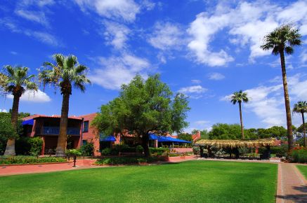 Arizona Inn, Outside the Park